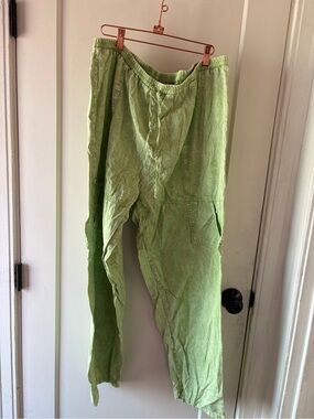 Women's Light Green Wide-Leg Cargo Jeans